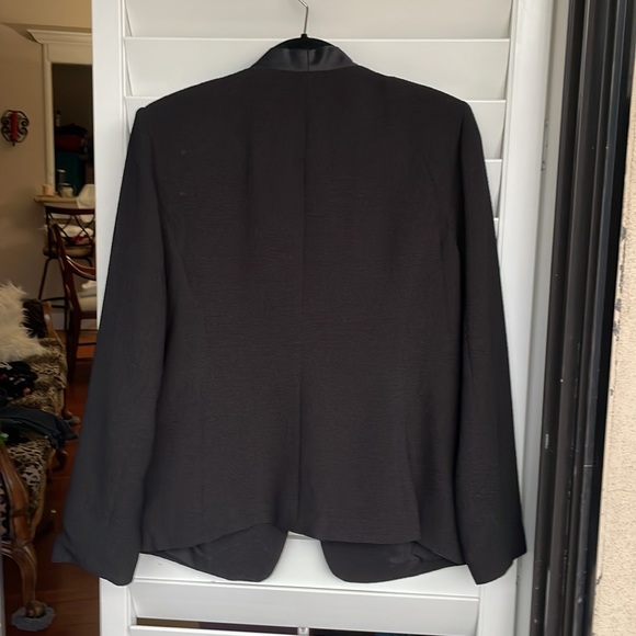 DKNYC Black Tuxedo Open Front Blazer - Picture 5 of 7